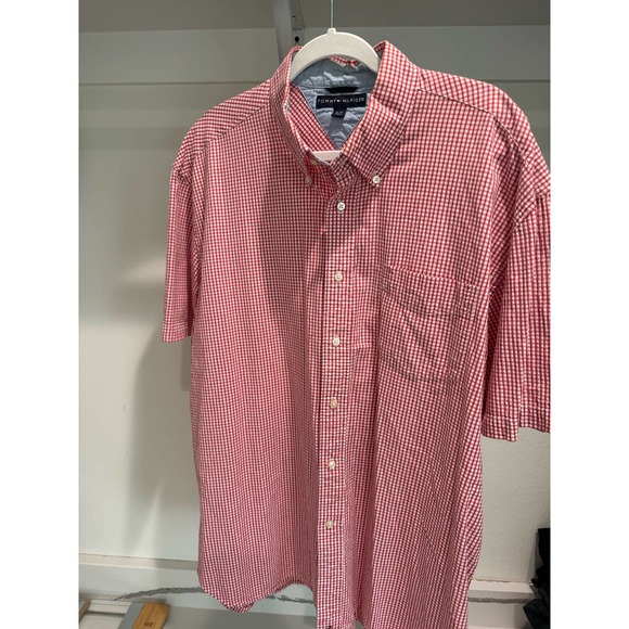 Tommy Hilfiger Men's Short Sleeve‎ Plaid Button Down Red Size XL - Picture 2 of 6